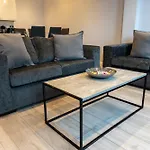 2-Bedroom Flats Near Heathrow That Are Cozy Ciean Secure
