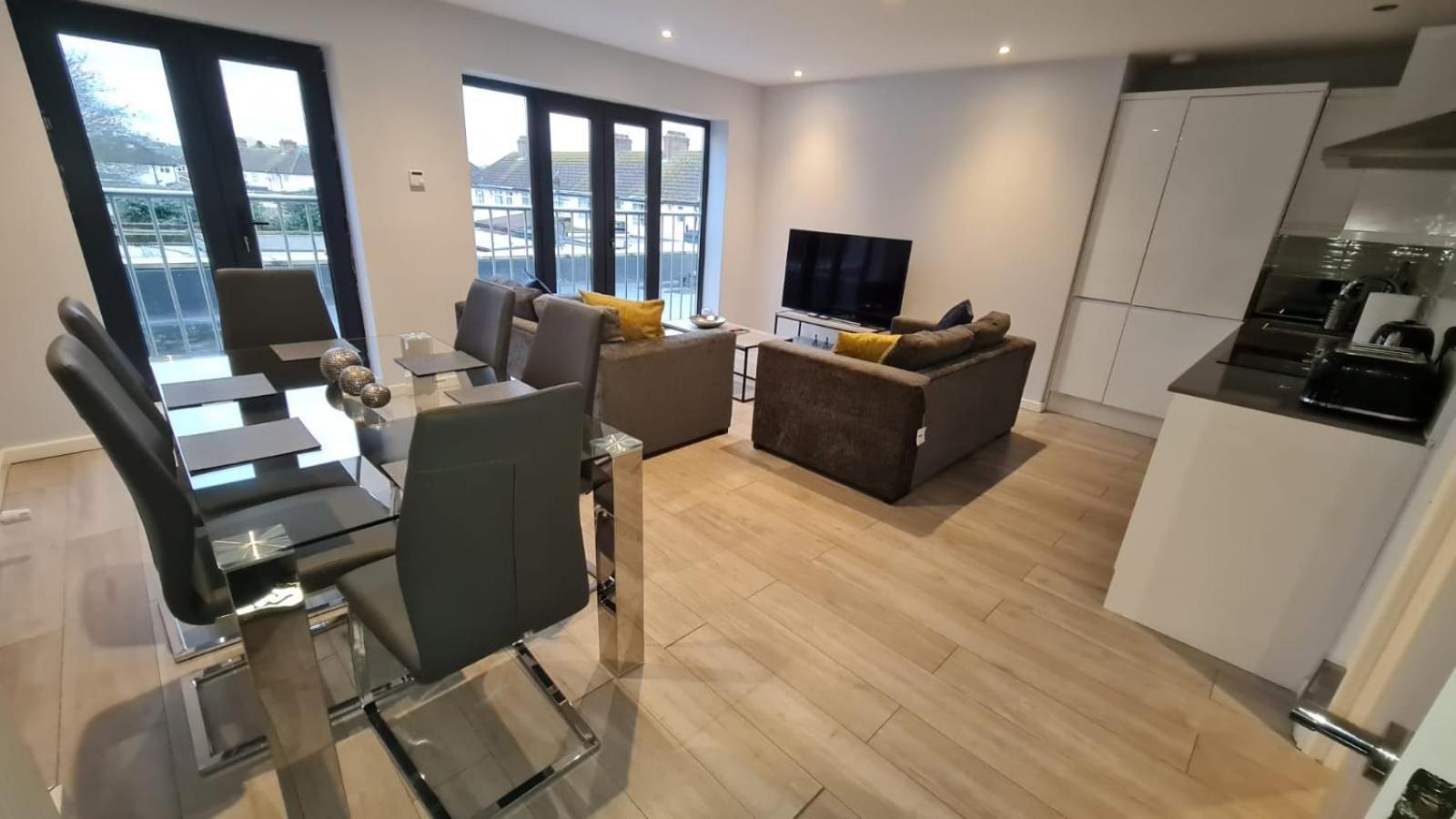 2-bedroom Flats Near Heathrow That Are Cozy Ciean Secure Cranford